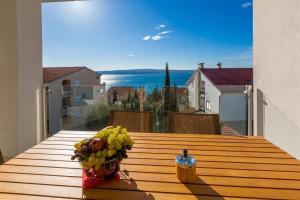 WHITE HOUSE PENTHOUSE