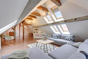 Wood Loft Apartment