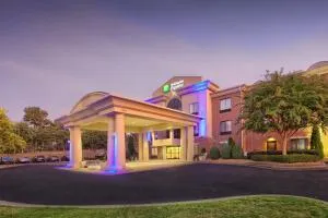Holiday Inn Express Hotel & Suites Raleigh North - Wake Forest by IHG - Franklinton