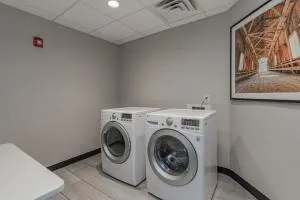 米沙沃卡假日酒店 - 史蒂文斯维尔