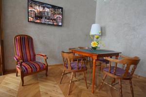 Hotels Hotel La Montagne Fleurie : photos des chambres