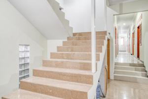 RedDoorz near Taman Mini Jakarta