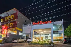 RedDoorz near Bahu Mall Manado - Malalayang