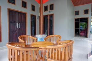 RedDoorz @ Wangi-Wangi Island Wakatobi