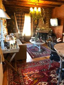 Ξενώνας Φιλοξενία 1 & 2