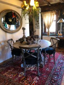 Ξενώνας Φιλοξενία 1 & 2