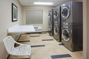 Candlewood Suites Dickinson by IHG