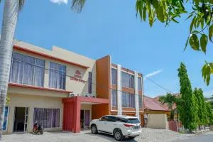 RedDoorz @ Hotel Grand Aulia Majene - Mamuju