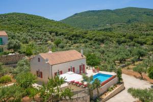 Perachori Villa Sleeps 4 Pool Air Con WiFi Ithaka Greece