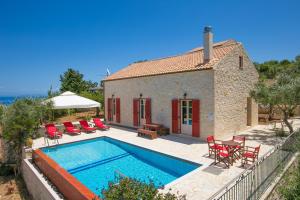 Perachori Villa Sleeps 4 Pool Air Con WiFi Ithaka Greece