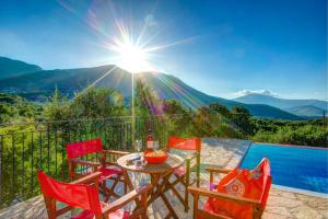 Perachori Villa Sleeps 4 Pool Air Con WiFi Ithaka Greece