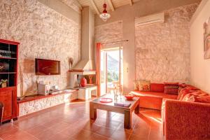 Perachori Villa Sleeps 4 Pool Air Con WiFi Ithaka Greece