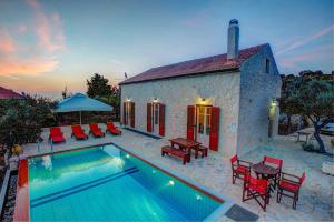 Perachori Villa Sleeps 4 Pool Air Con WiFi Ithaka Greece