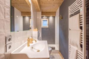 Appartements Architect flat with balcony and parking at the heart of Megeve - Welkeys : photos des chambres