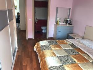 Sunny Side apartments