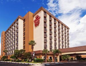 Crowne Plaza Suites Houston – Near Sugar Land