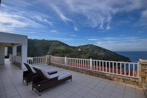 Luxurious Villa with Wonderful View