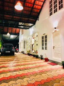 mangosteen holidays