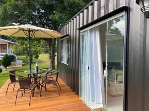 Container no Vale dos Vinhedos em Bento Gonçalves - 卡洛斯-巴尔博萨