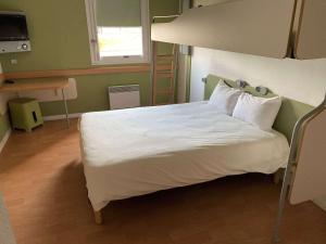 Hotels Ibis budget Verdun : Chambre Triple