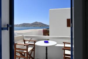 White Rooms Paros Paros Greece