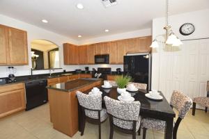 Six-Bedroom House room in Providence at Crofton Springs 6 bedrooms home