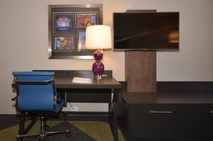 Standard Room room in Holiday Inn Express & Suites Oklahoma City Mid - Arpt Area an IHG Hotel