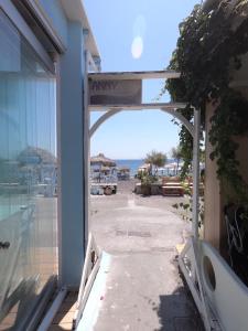 Anny Studios Perissa Beach Santorini Greece