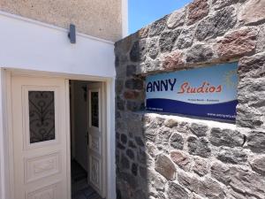 Anny Studios Perissa Beach Santorini Greece