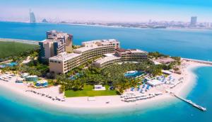 The Palm Jumeirah, East Crescent 18652, Dubai, United Arab Emirates.