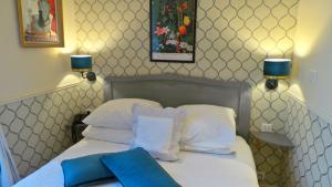 Hotels Hotel Relais Du Postillon : photos des chambres