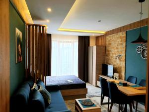 Queen of Kop Milmari