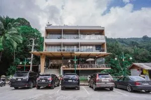 Passion Resort Kiriwong - 兰萨卡