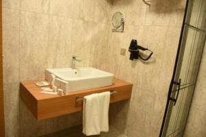 AK LİFE HOTEL&SUIT