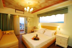 Deluxe Room with Panoramic Sea View room in Hotel Parga Princess