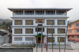 Magellans The Golden Bridge