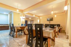 Magellans The Golden Bridge