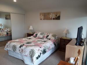 Cave Rock Guest House