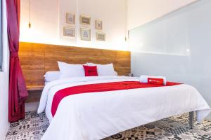 RedDoorz Plus At Mitrotel Medan