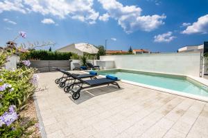 HOLIDAY HOME SIBINIUM