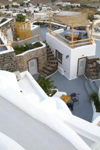 Fertimo Suites by Karpimo Santorini Greece