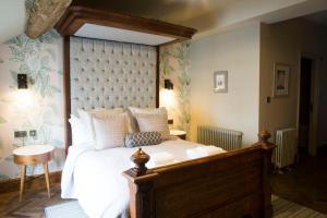 Superior Double Room room in The Legh Arms Prestbury