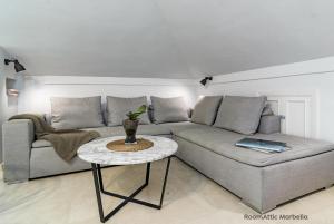 Atico Boutique Romantico en Corazon de Marbella RoomAttic