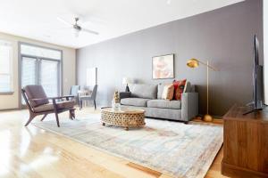Deluxe Suite room in Sonder at Pearl District