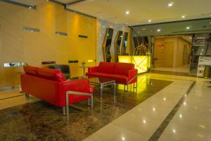 Greens Hotel & Suites