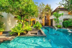 Luxury Thai Style Swimming Pool Villa, Private housekeeper,6 Bedrooms