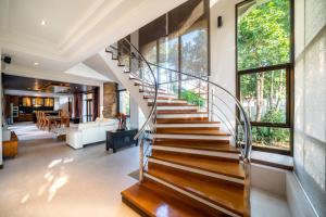 Luxury Thai Style Swimming Pool Villa, Private housekeeper,6 Bedrooms