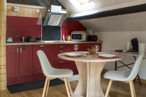 Studio cosy perché dans les arbres au coeur du Périgord proche Sarlat