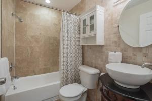 Two-Bedroom Apartment room in Beautiful 2 bedroom-Graduate Hospital-Back Patio