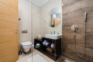 Modern Living in city centre - PRIVATE PARKING